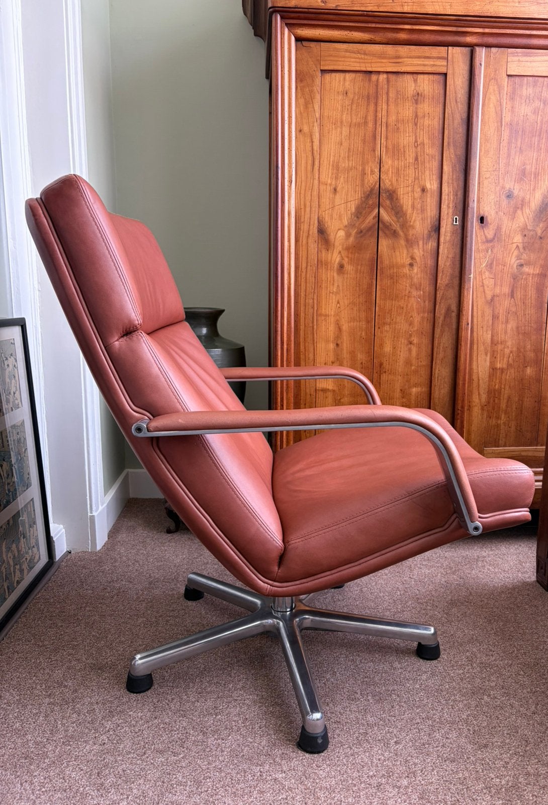 Vintage Artifort Geoffrey Harcourt draai fauteuil leer F141, Huis en Inrichting, Fauteuils, Ophalen, Zo goed als nieuw, 50 tot 75 cm