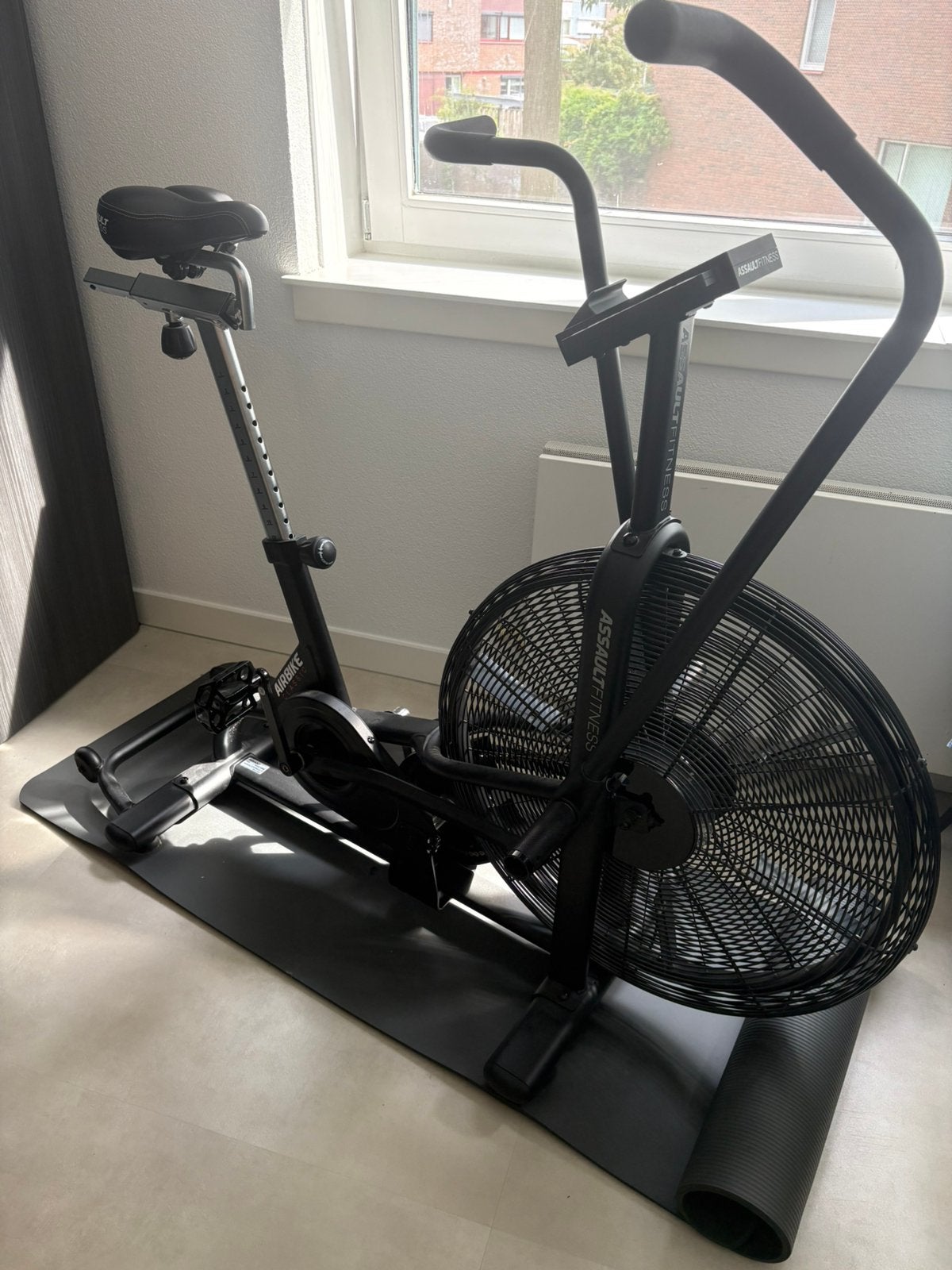 Assault airbike classic, Ophalen, Zo goed als nieuw, Airbike