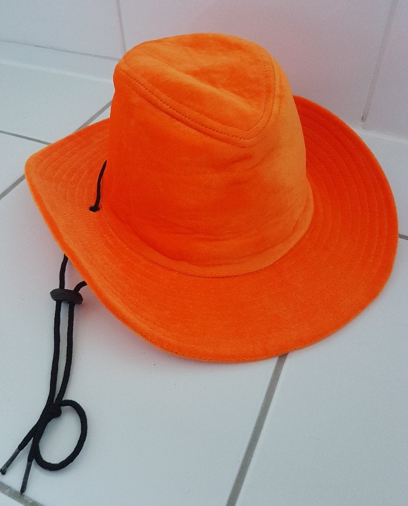 Hoed, cowboyhoed, oranje, omtrek 58cm, Carnaval, heb er 2., Ophalen of Verzenden, Nieuw, Hoed of Pruik, Oranje of Koningsdag