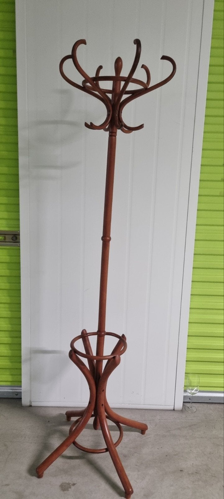 Vintage houten staande kapstok met paraplubak Thonet, Huis en Inrichting, Ophalen of Verzenden, Hout, Staande kapstok, 150 tot 200 cm