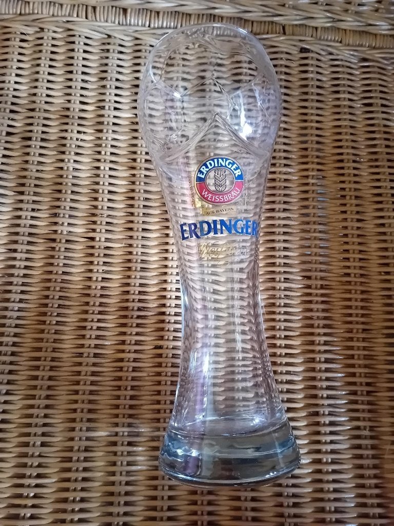 Erdinger Weisbier World Cup glas 0,5liter 25cm, Ophalen of Verzenden, Zo goed als nieuw, Glas of Glazen, Overige merken
