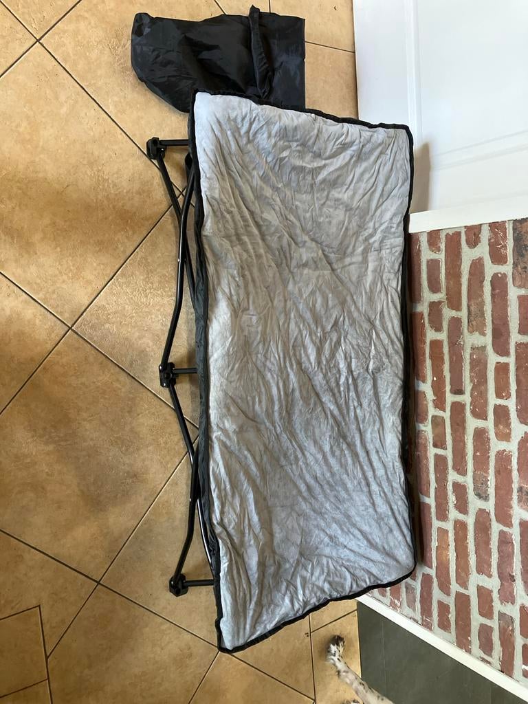 Hondenbed camping obelink milo compact, Ophalen, Zo goed als nieuw