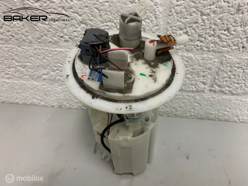Brandstofpomp elektrisch Mitsubishi Space Star II ('13-'18, Gebruikt, Mitsubishi, Ophalen of Verzenden, Mitsubishi
