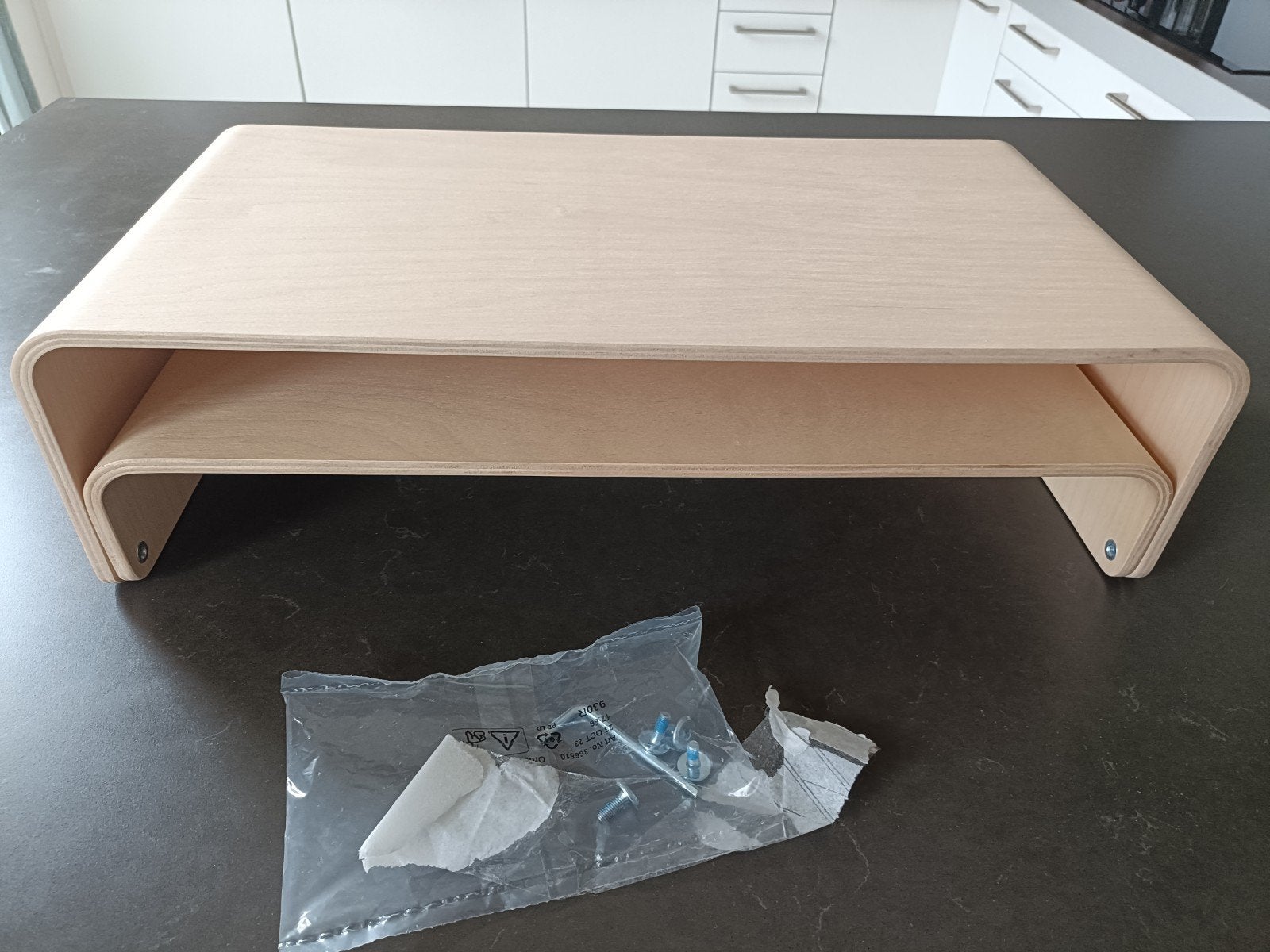 IKEA Vattenkar laptop/monitorstandaard, berken, Ophalen of Verzenden, Zo goed als nieuw