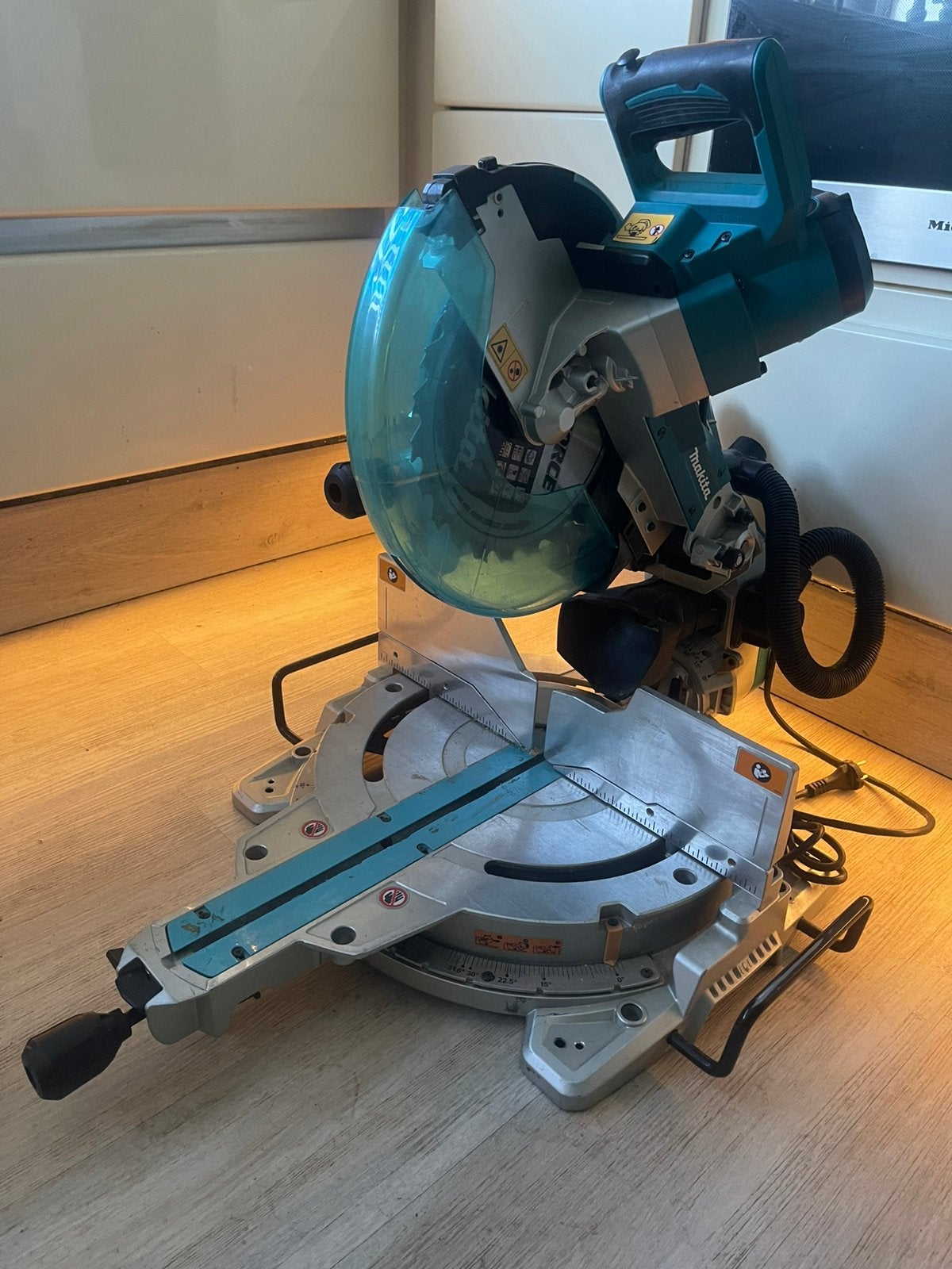 Makita LS1219 305mm afkortzaag, Ophalen, 70 mm of meer, Zo goed als nieuw, Afkortzaag