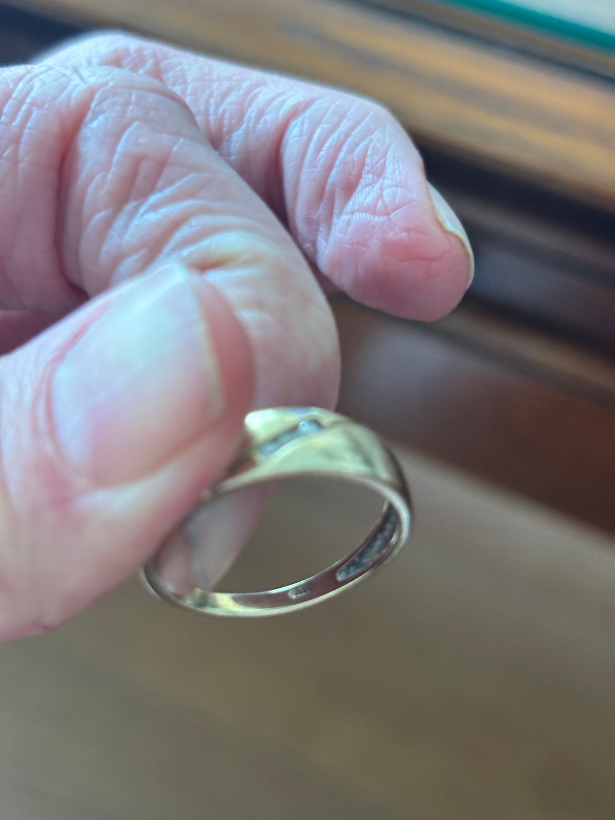Gouden ring met diamantjes, 333, 8 karaat, 18 tot 19, Gebruikt, Verzenden, Met edelsteen