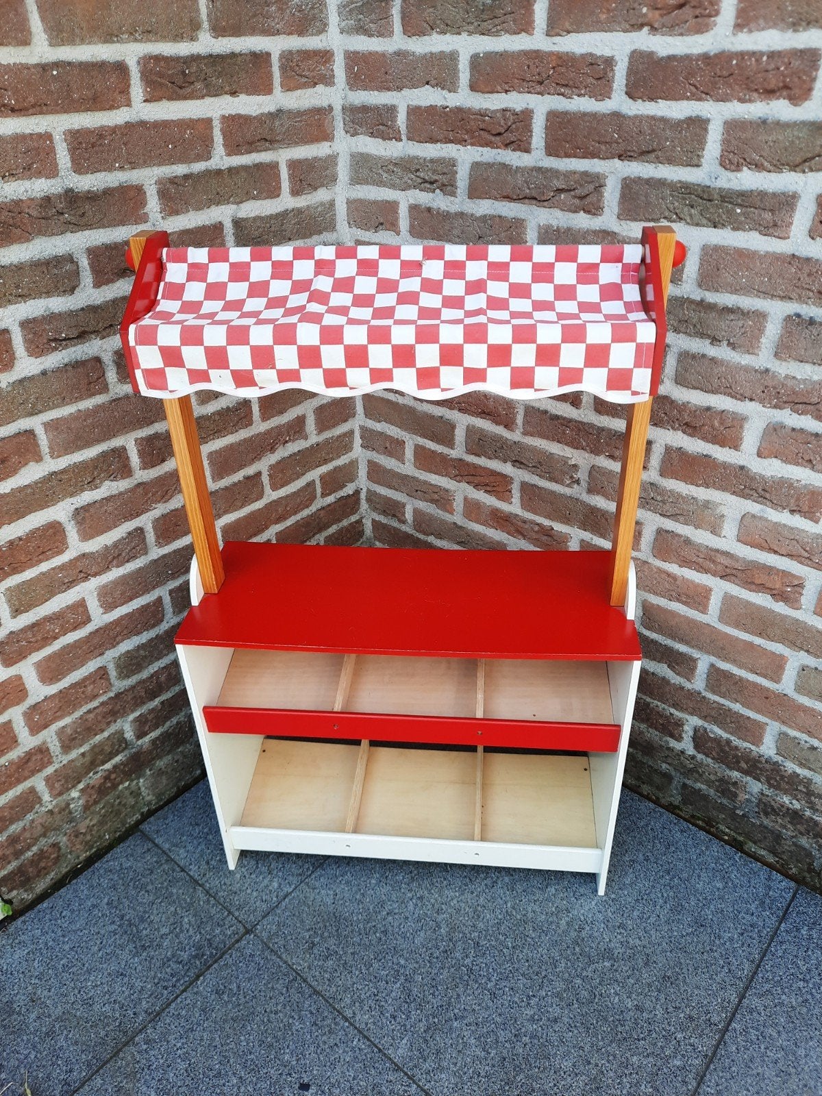 Speel-marktkraampje, Ophalen