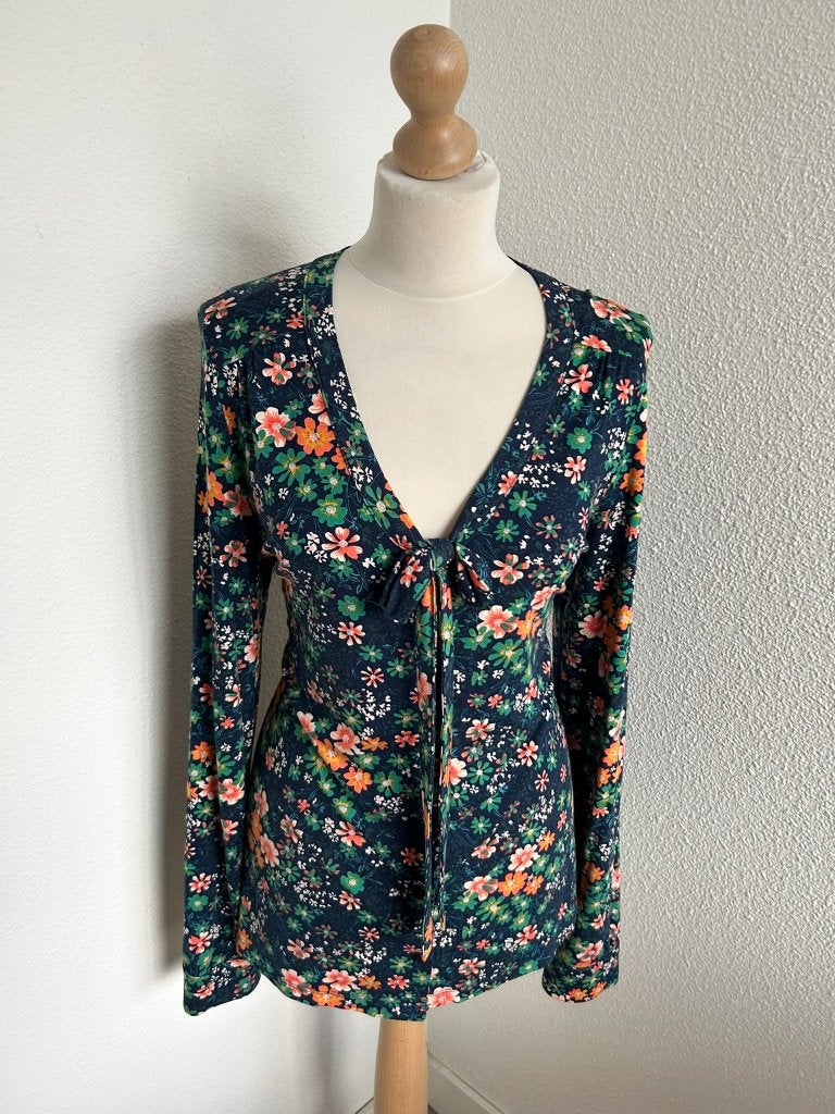King Louie maat L blauwe bloemen blouse top 2655, Kleding | Dames, Blauw, Maat 42/44 (L), Ophalen of Verzenden, Zo goed als nieuw