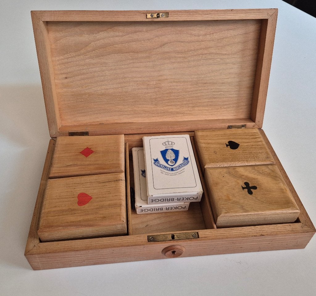 Vintage houten bridge set +fiches + sleuteltje, Drie of vier spelers, Ophalen of Verzenden, Gebruikt