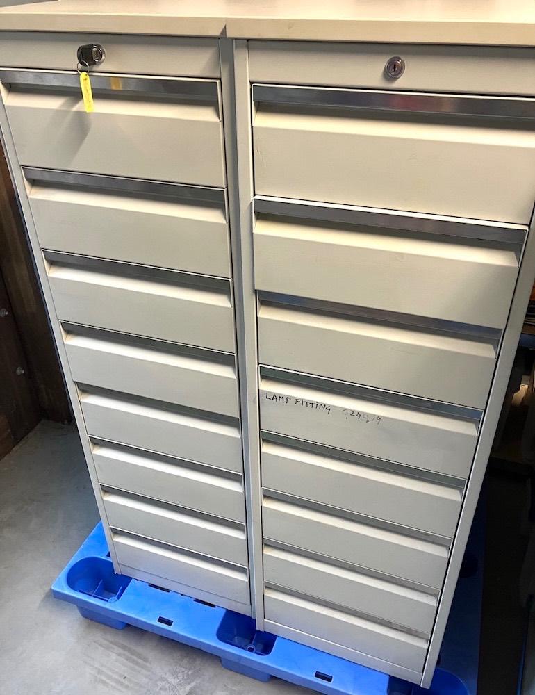 2 stuks ladekasten - Metaal met sleutels, Ophalen, Gebruikt, 5 laden of meer, 100 tot 150 cm