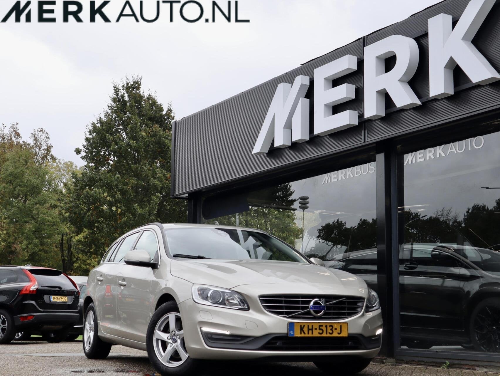 Volvo V60 2.0 T3 Nordic+Standkachel-Trekhaak-Dealer onderhou, Dealer onderhouden, Gebruikt, 4 cilinders, Leder en Stof