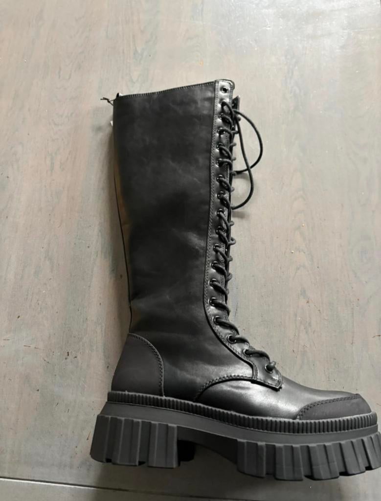 Nieuwe larzen even&odd extra brede schachten new prijs 89,94, Kleding | Dames, Schoenen, Hoge laarzen, Zwart, Nieuw, Ophalen of Verzenden