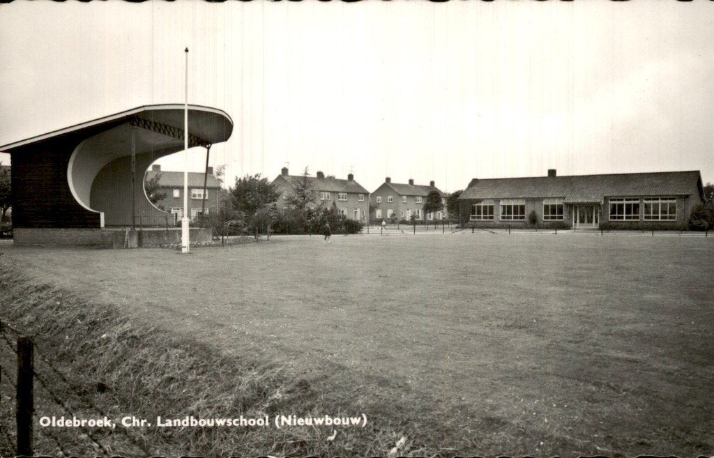 Oldebroek - Chr. Landbouwschool - Nieuwbouw, Ophalen of Verzenden, 1940 tot 1960, Gelopen, Gelderland