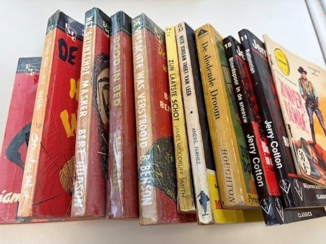 11 oude western boekjes, Verzenden, Gelezen, Diverse auteurs