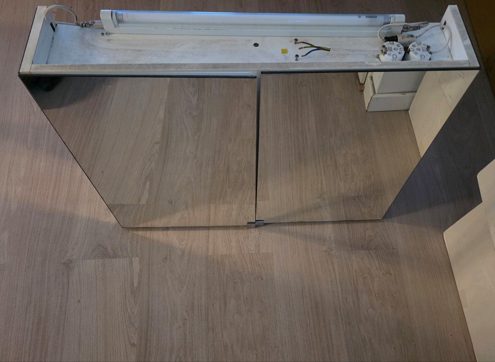 IKEA LILLÅNGEN Spiegelkast met verlichting, Ophalen, 50 tot 100 cm, Minder dan 25 cm, Minder dan 100 cm