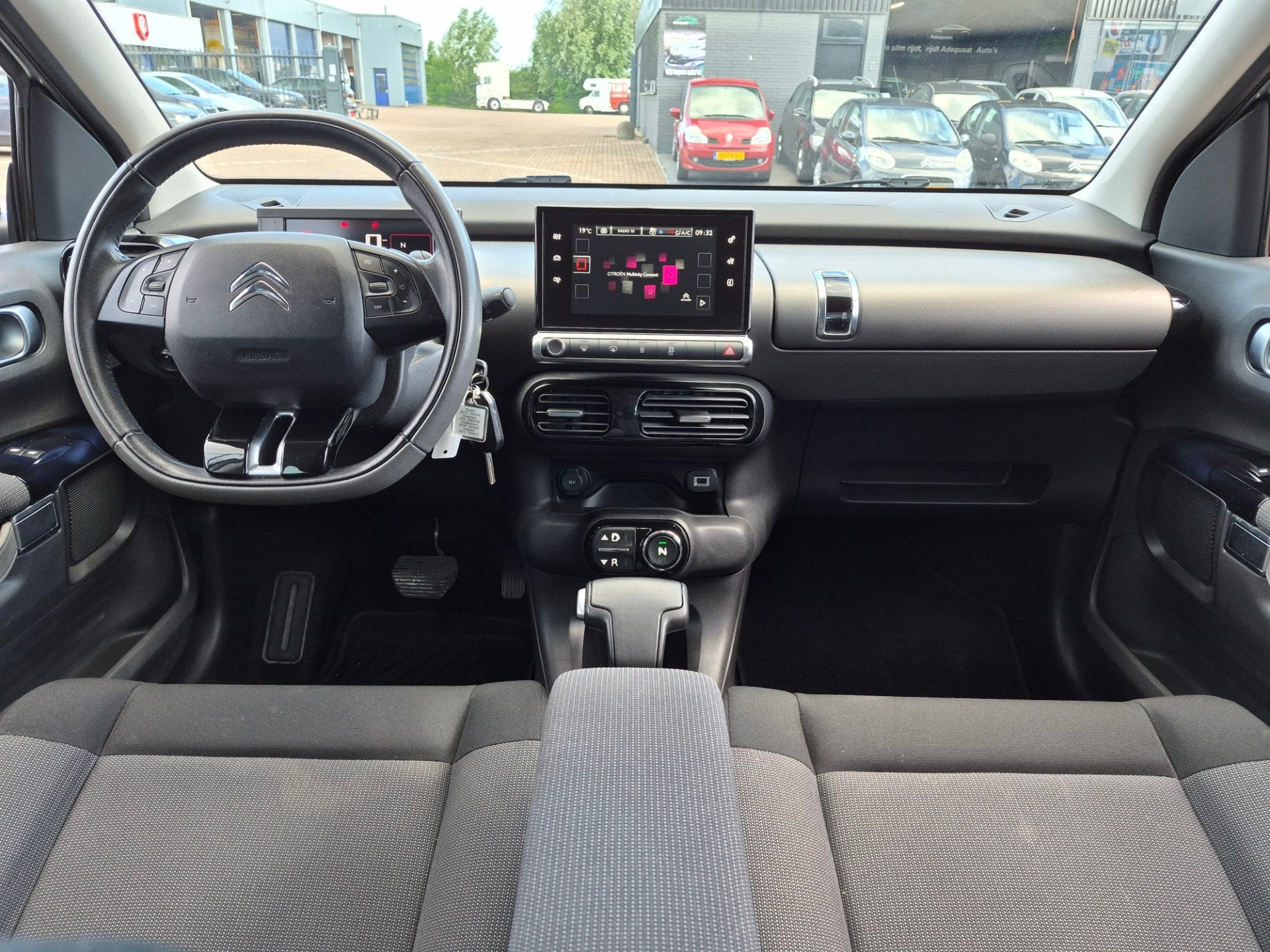 Citroen C4 Cactus 1.2 e-VTi Feel|AUT|NAP|D.Riem VV|Cruise, Stof, 82 pk, 23 km/l, Origineel Nederlands