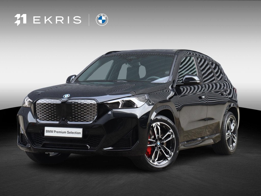 BMW iX1 eDrive20 | M Sportpakket Pro | Panodak | Head-Up | T
