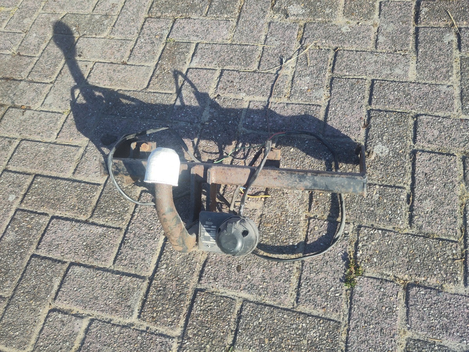 Trekhaak Brink voor Citroën Saxo / Peugeot 106 (7-polig), Ophalen, Gebruikt