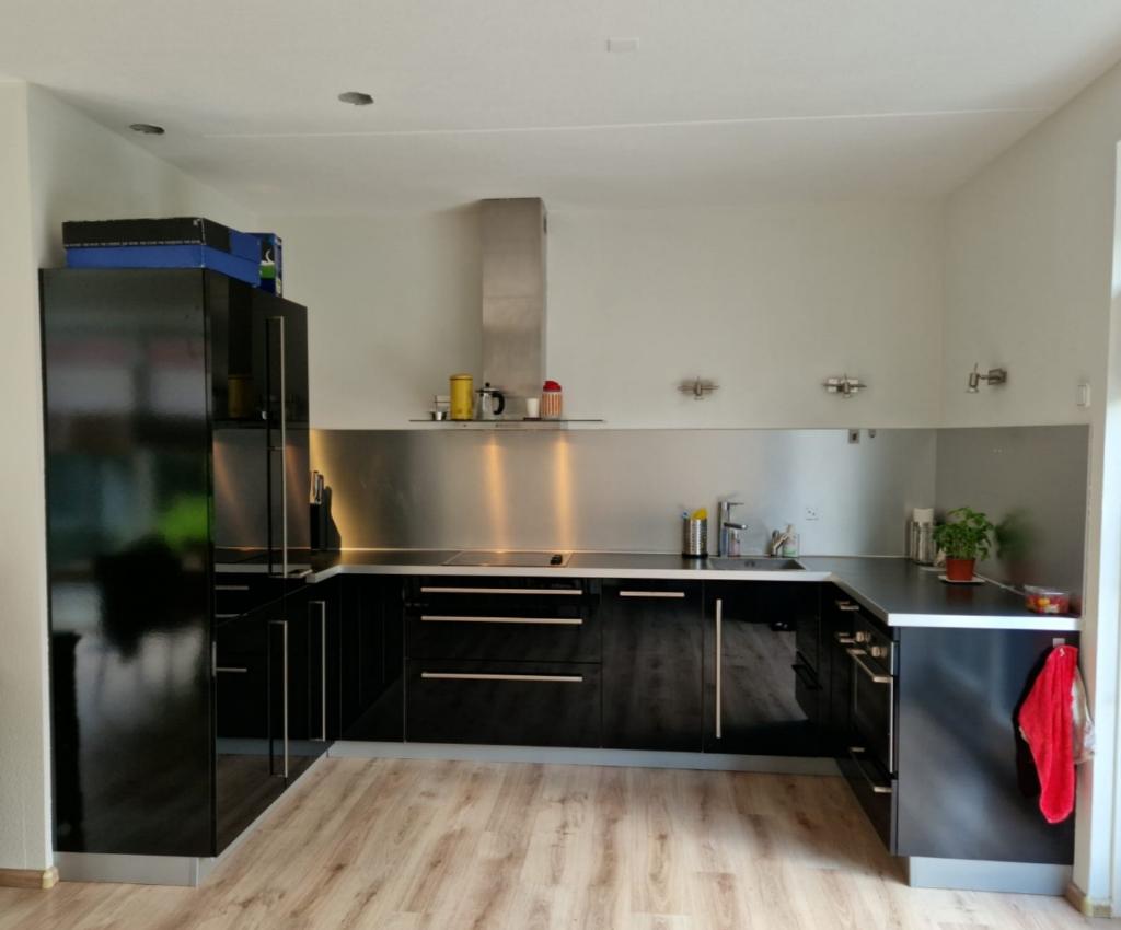 Keuken met inbouwapparatuur, Ophalen, Gebruikt, U-keuken, Zwart