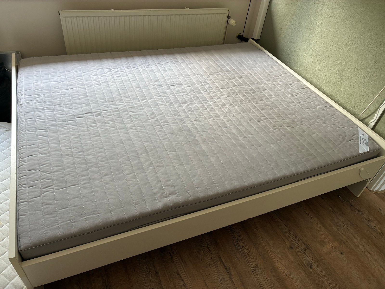Tweepersoonsbed met matras, Ophalen, Wit, Tweepersoons, Zo goed als nieuw