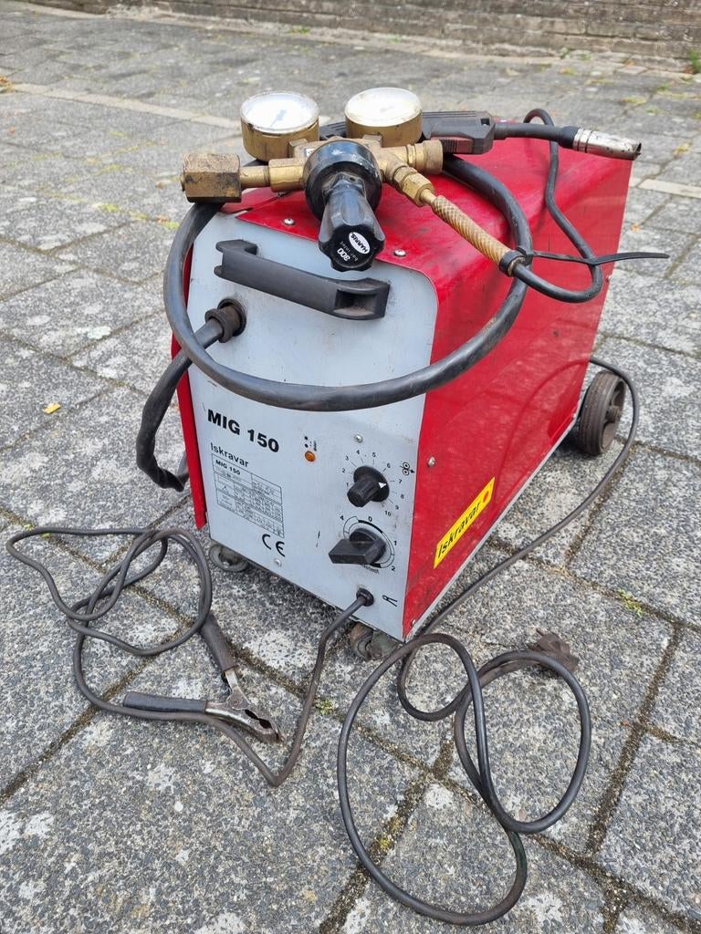 Iskravar MIG 150 lasapparaat met manometers en lasdraad, Ophalen, Gebruikt, Co2