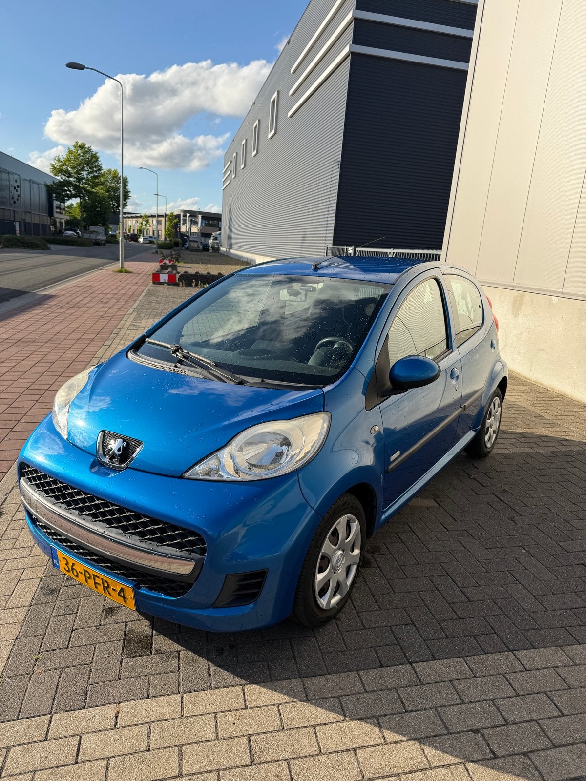 Peugeot 107 1.0 12V 5DR 2011 Blauw, Voorwielaandrijving, 68 pk, Origineel Nederlands, Handgeschakeld