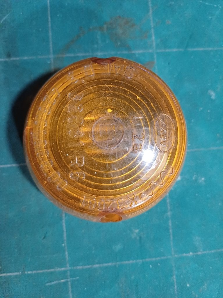 gebruikt knipperlichtglas ZKW 32C81R6 K32581 (7), Verzenden