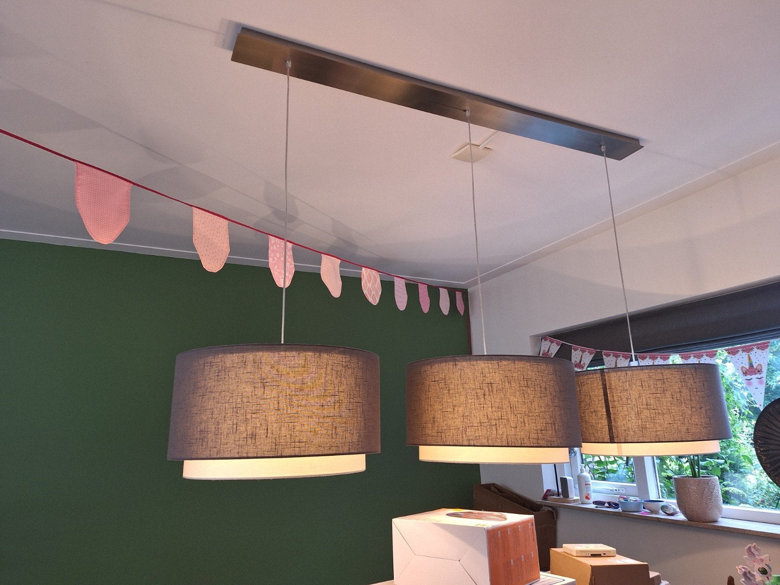 Plafondlamp Loods 5 met 3 lichtgrijze kappen, Ophalen, Gebruikt, Metaal