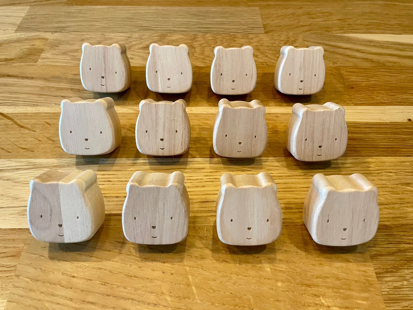 Houten meubelknoppen • Beer • 12 stuks, Doe-het-zelf en Verbouw, Hang- en Sluitwerk, Ophalen of Verzenden, Zo goed als nieuw, Overige materialen
