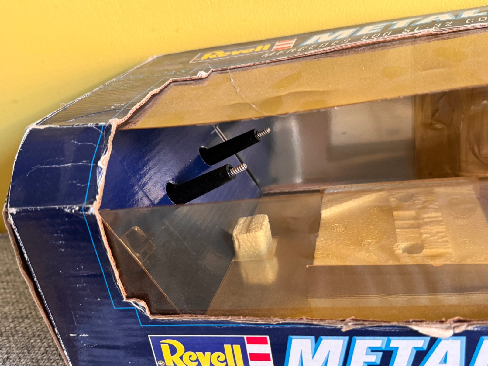 Originele Revell doos voor Mercedes 500 SL -32 Coupé 1:18, Ophalen of Verzenden, Zo goed als nieuw, Revell