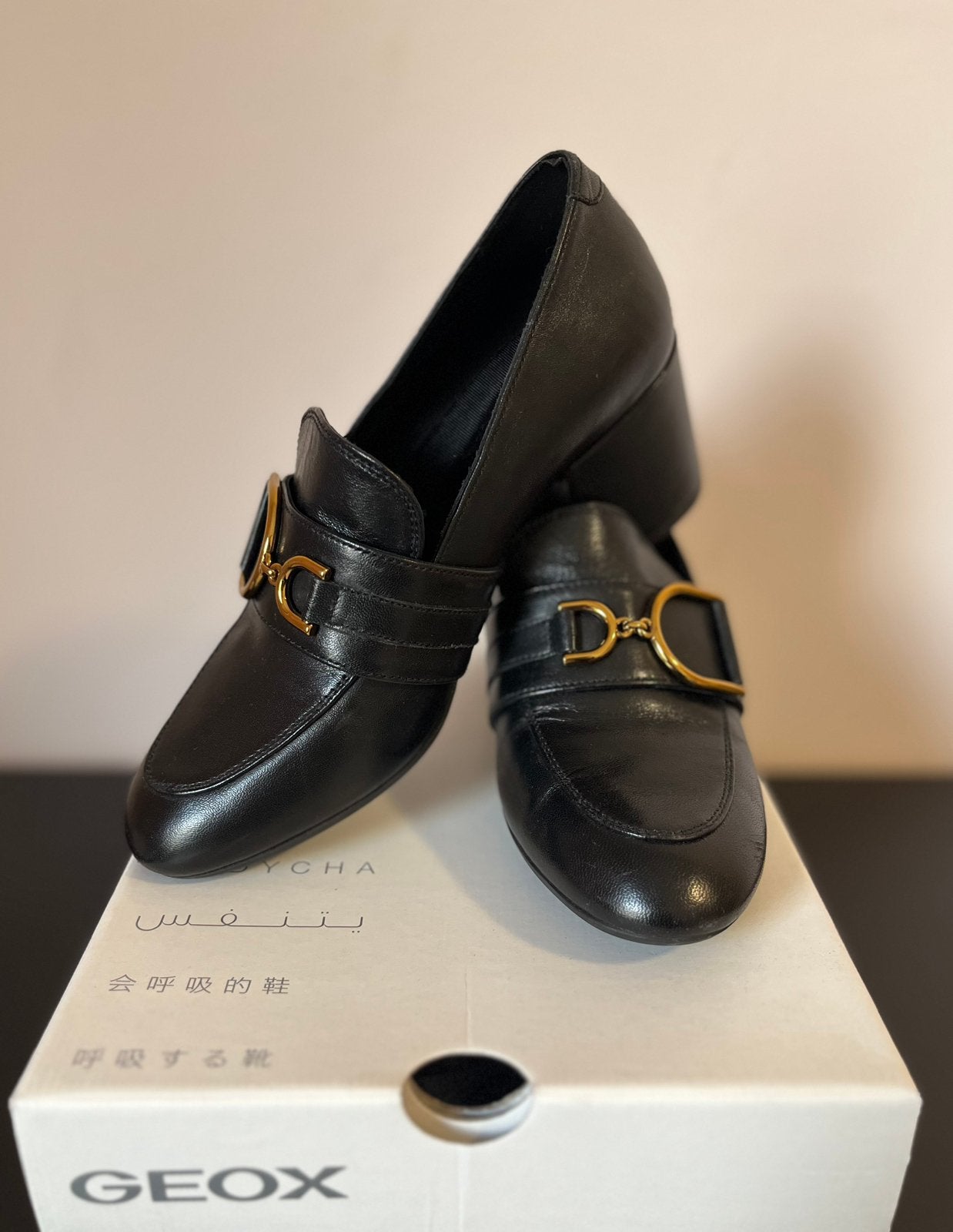 GEOX pumps - Zwart - Maat 36, Kleding | Dames, Ophalen of Verzenden, Zo goed als nieuw, Zwart, Instappers