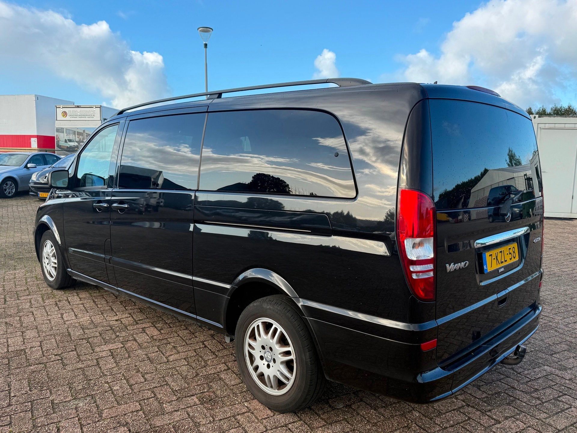 Mercedes-Benz Viano 3.0 CDI Ambiente Edition Extra LangAutom, Auto's, Automaat, Achterwielaandrijving, Gebruikt, 8 stoelen