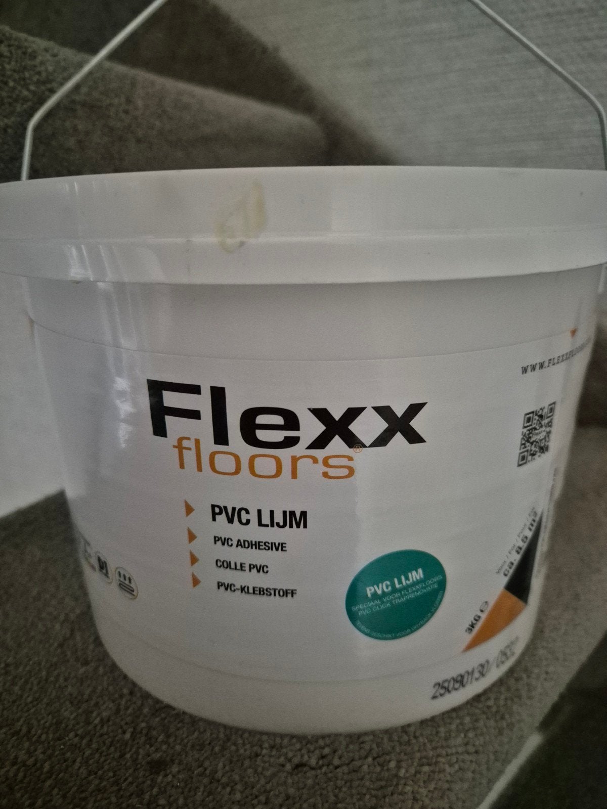 Flexx Floors PVC Lijm - 2,8kg emmer (200g gebruikt), Ophalen