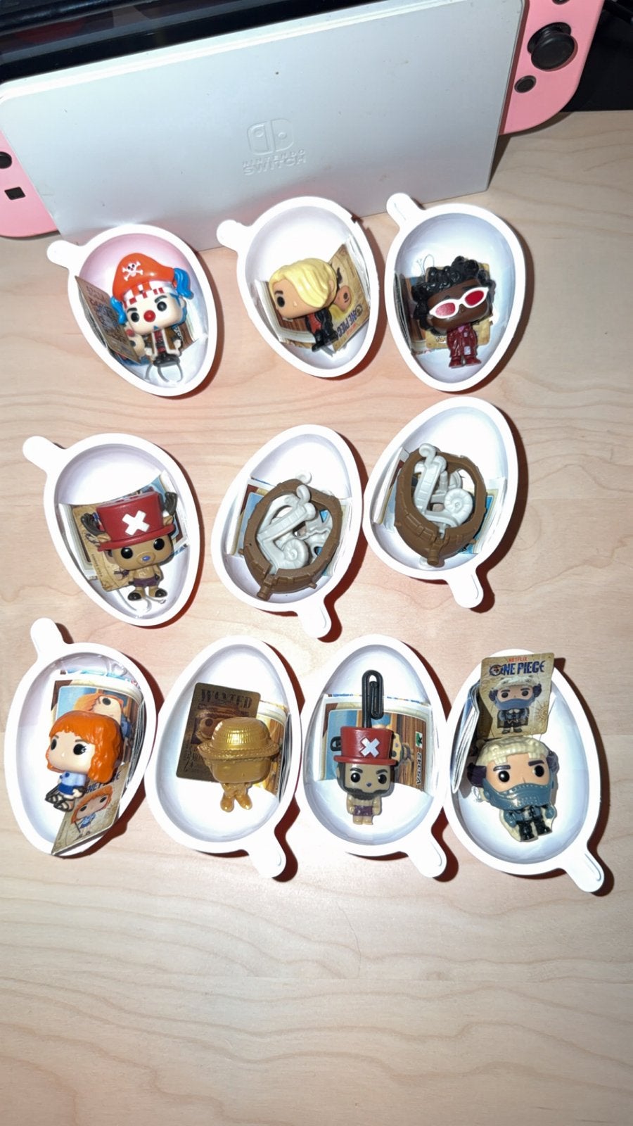 Kinder joy One Piece Funko pop, Verzamelen, Ophalen, Zo goed als nieuw