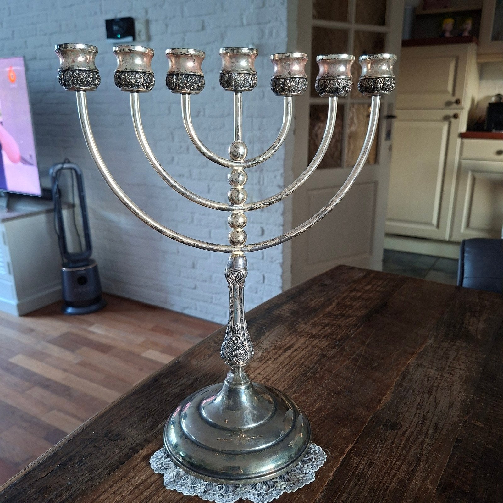 7 Arms Menorah Kandelaar Zilverkleurig 36 x 28 cm, Ophalen of Verzenden, Koper of Brons