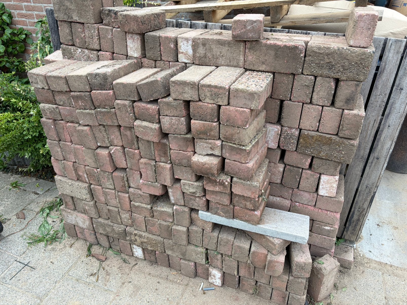 Betonklinkers Gratis, Tuin en Terras, Ophalen, Gebruikt, Klinkers, Minder dan 5 m²