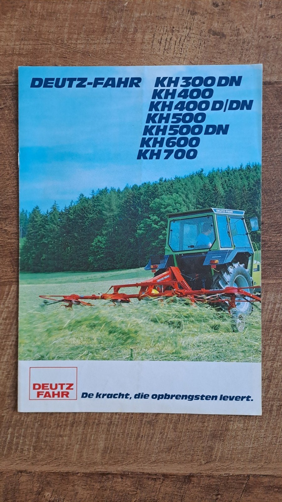 folder DEUTZ FAHR cirkelschudders  hooischudders KH serie, Ophalen of Verzenden, Zo goed als nieuw, Folder