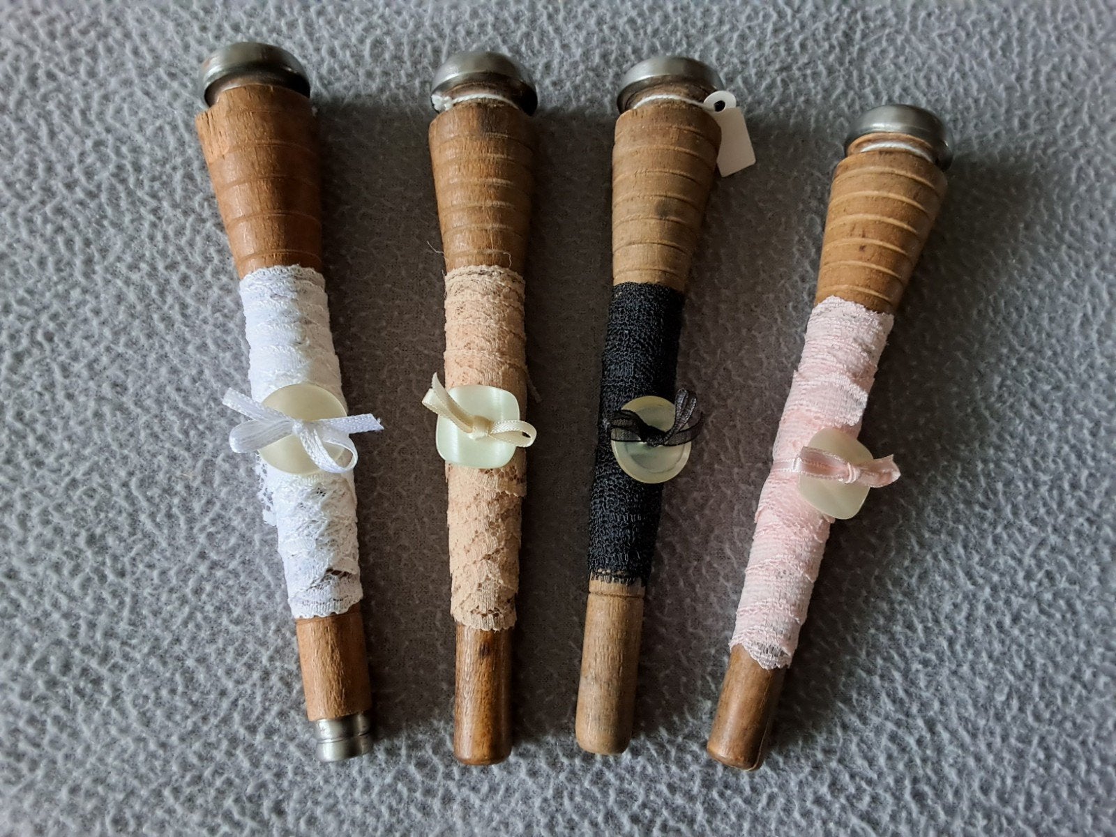 Antieke garenklossen met kant, Antiek en Kunst, Ophalen of Verzenden