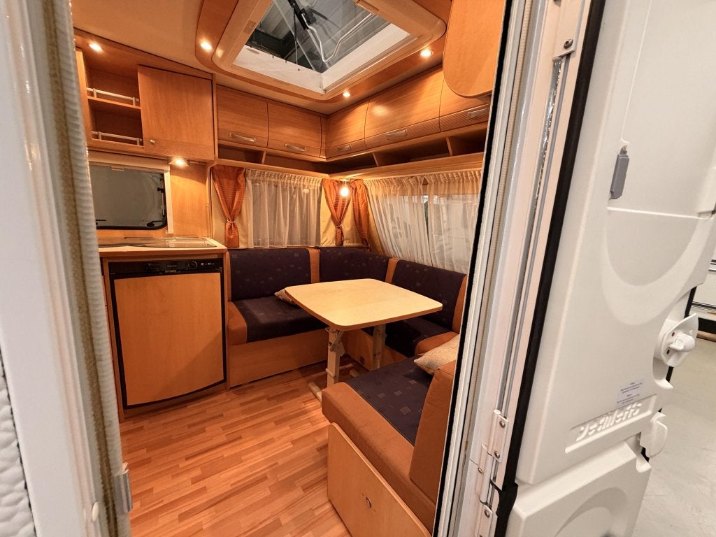 Dethleffs Camper 450 DB met Fietsenrek mover zakluifel, Caravans en Kamperen, Caravans, Schokbreker, Rondzit, Tot en met 2, Bedrijf