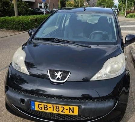 Peugeot 107 1.0 12V 3DR 2006 Zwart, Voorwielaandrijving, 765 kg, 4 stoelen, Handgeschakeld