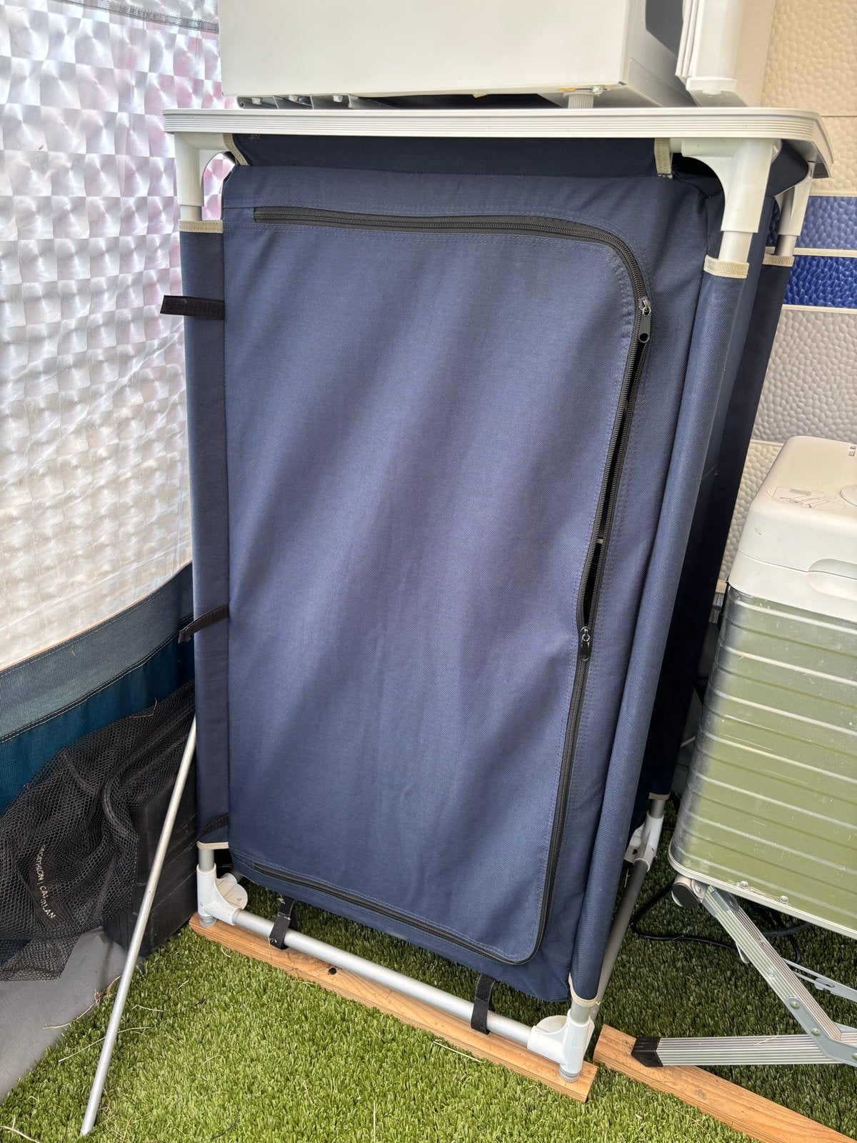 Vrijbuiter Campingkast - 60x50x105 cm, Ophalen, Gebruikt