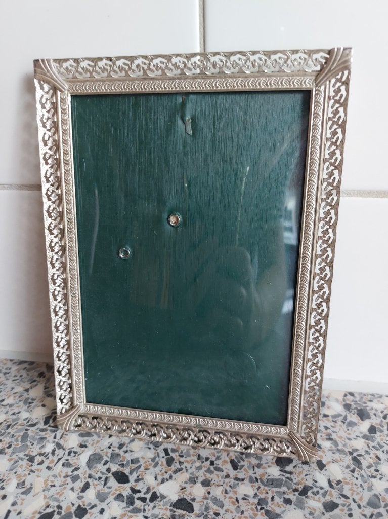 FOTOLIJSTJE METALEN RAND BOL GLAS, VINTAGE, Ophalen of Verzenden, Gebruikt, Metaal, Fotolijst