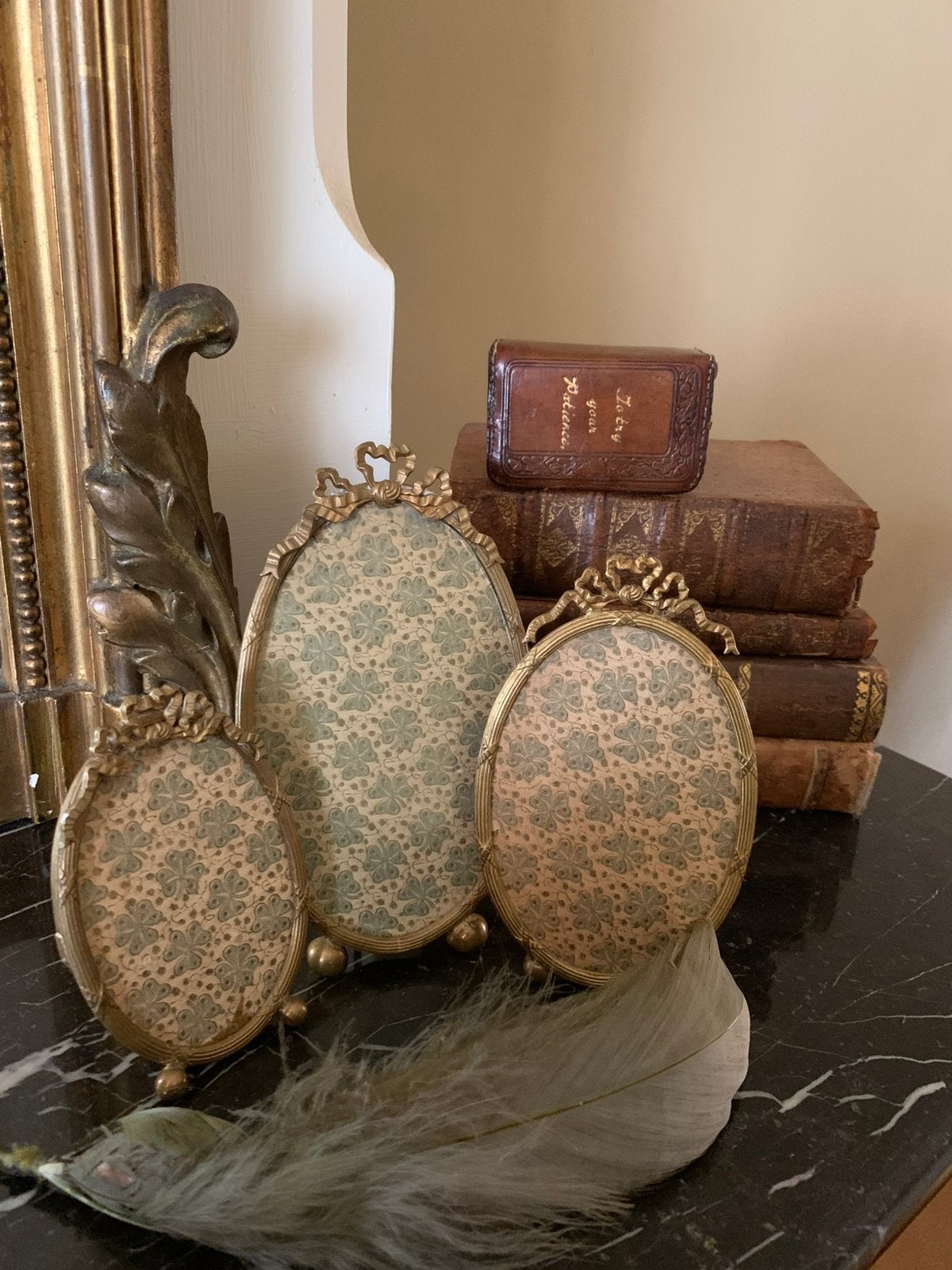 ** frans bronzen strikken lijstjes ** set**, Ophalen of Verzenden
