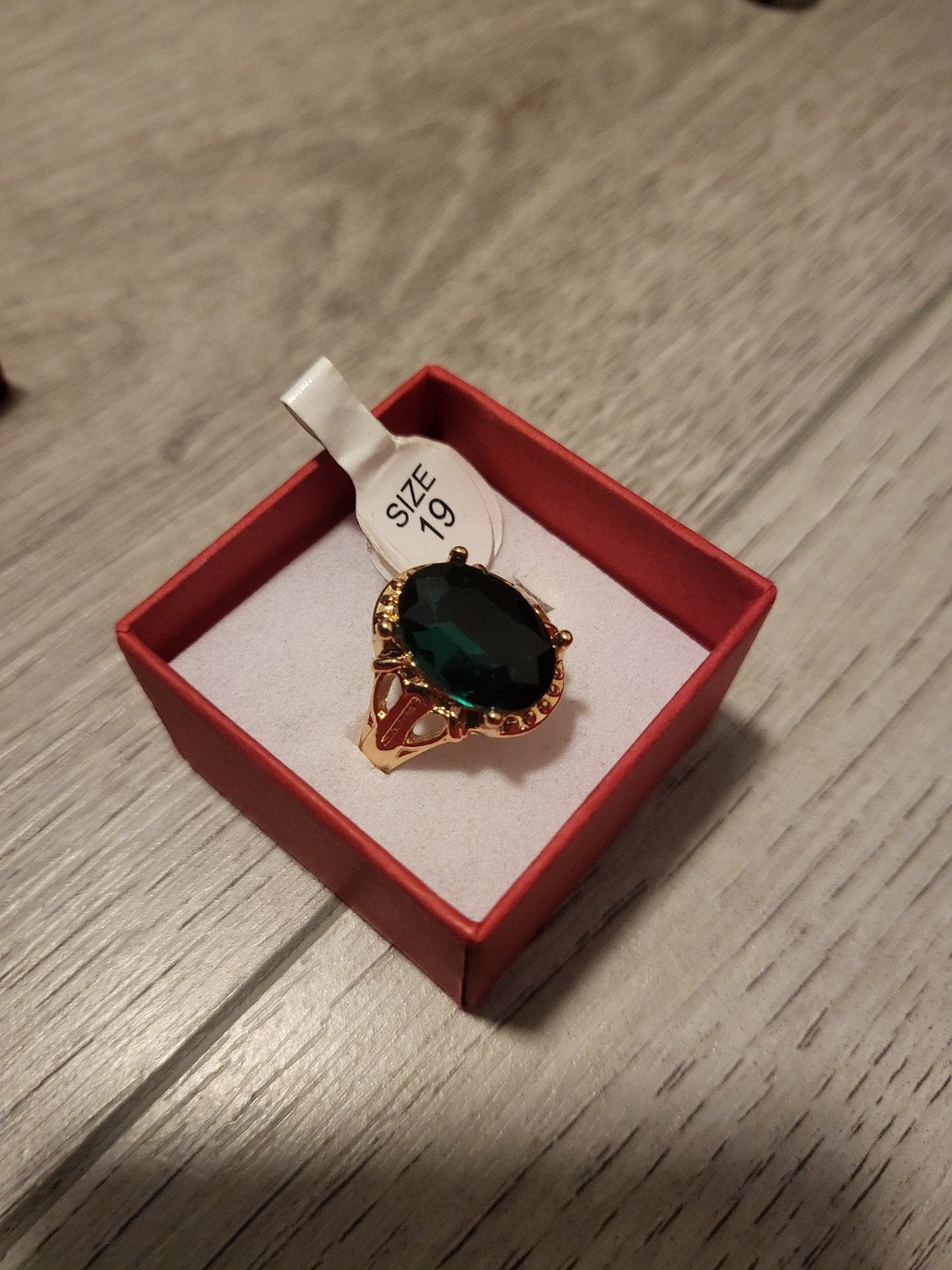 Nieuwe Donkergroene Diamant Ring - Maat 19, 18 tot 19, IJzer of Staal, Nieuw, Ophalen of Verzenden