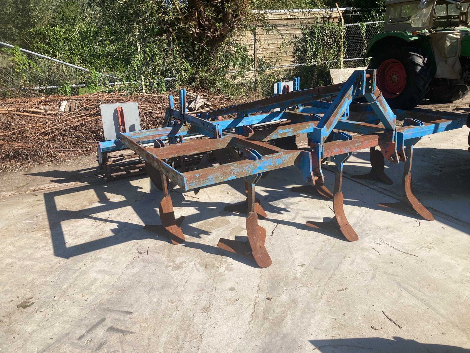 Lemken vleugelschaar cultivator, Ophalen, Grondbewerking
