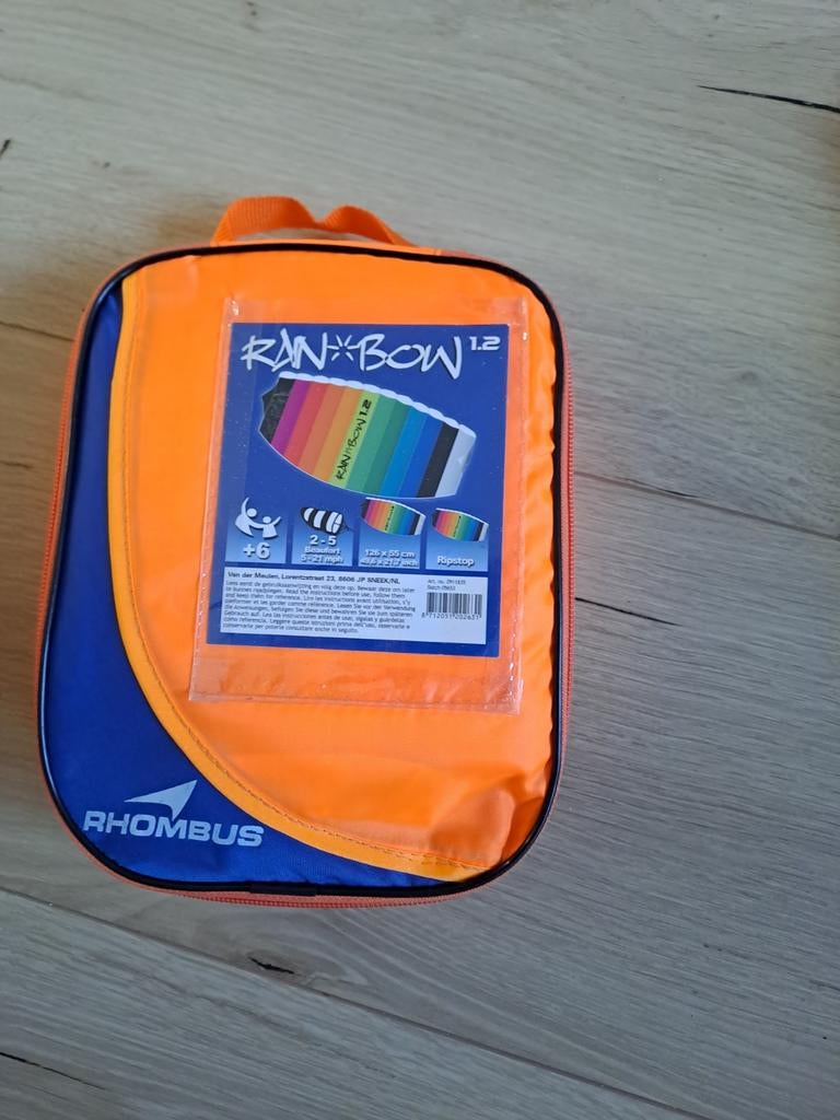 Rhombus Rainbow 1.2 Vlieger - Nieuw in verpakking, Ophalen of Verzenden, Nieuw, Tweelijns, Vlieger