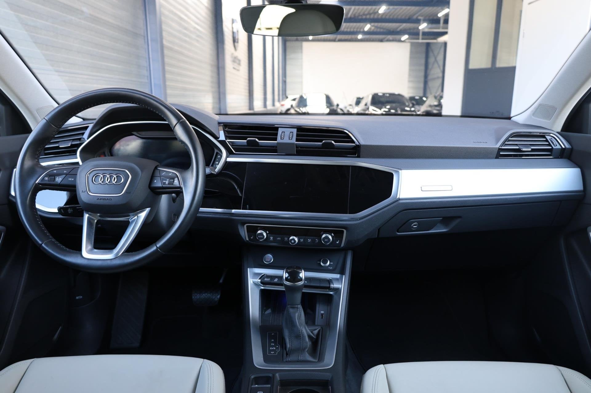 Audi Q3 Sportback 40 TFSI quattro S Edition 190+PK S-LINE/LE, Auto's, Audi, Automaat, Dealer onderhouden, Gebruikt, Euro 6