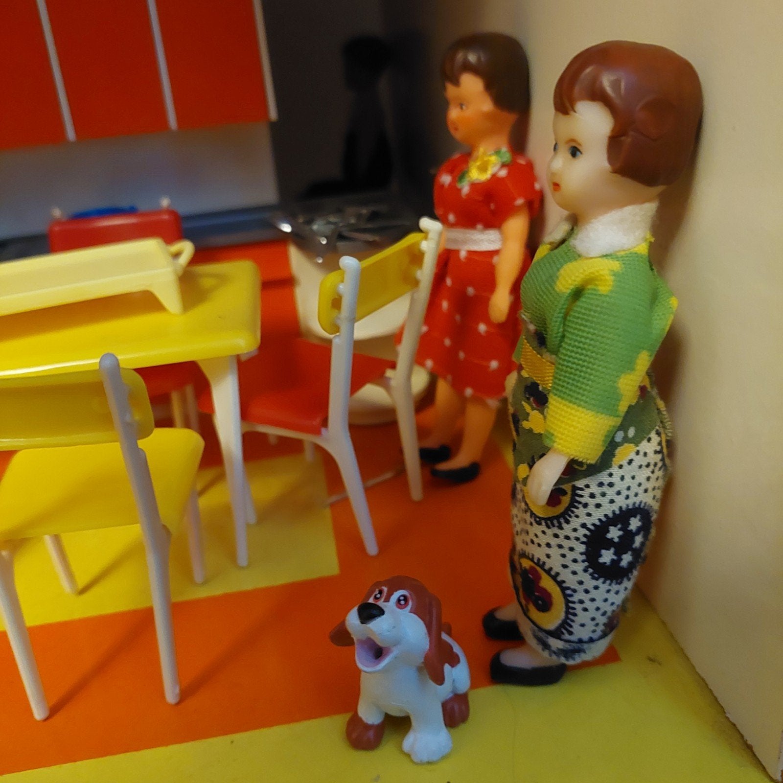 hondje voor poppenhuis, Ophalen of Verzenden, Zo goed als nieuw, Poppenhuis