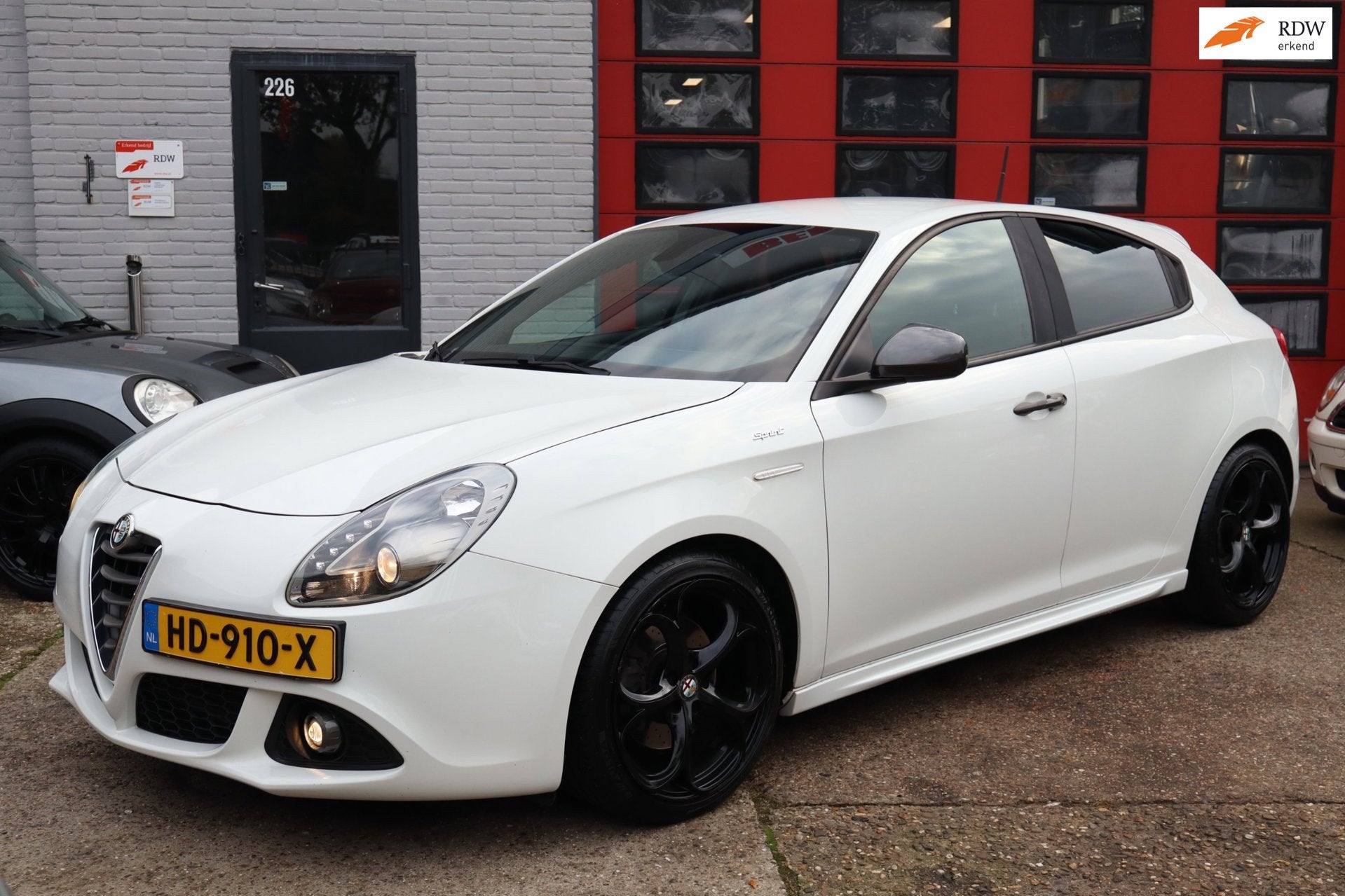 Alfa Romeo Giulietta 1.4 Turbo Sprint, 150 PK , Navi , Alcan, Auto's, Voorwielaandrijving, Verwarmde buitenspiegels, Gebruikt
