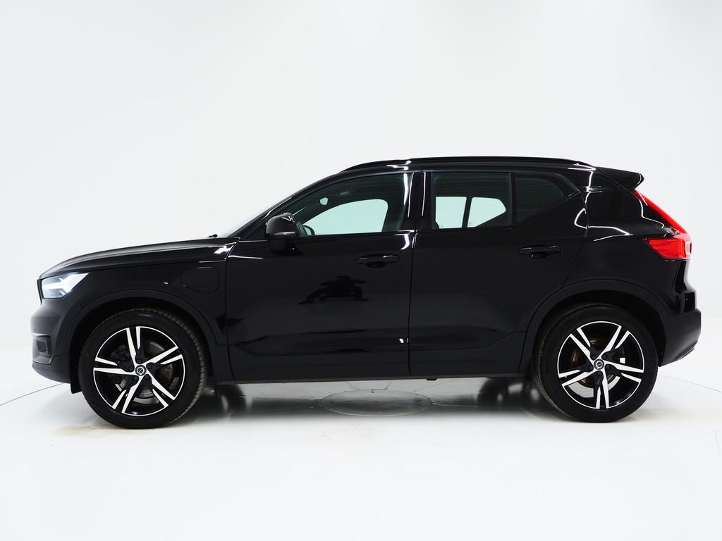 Volvo XC40 1.5 T5 Recharge R-Design Full Black | Camera | Ke, Zwart, Plug-in hybride, Bedrijf, Hybride Elektrisch/Benzine